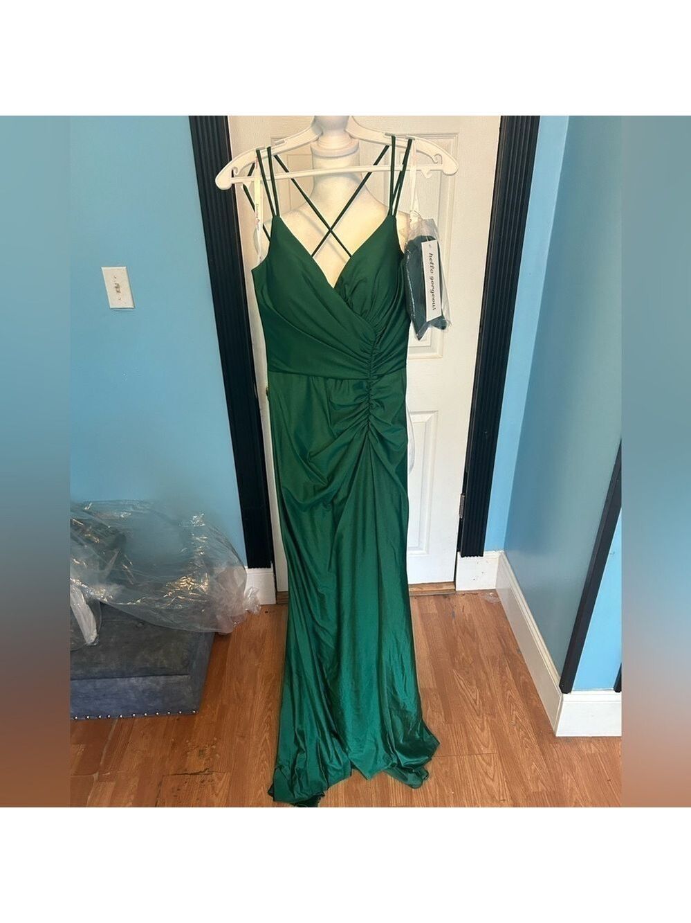 Hello gorgeous forest green dress